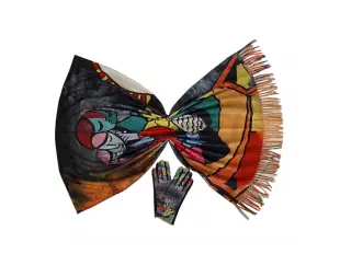 Eșarfă și mănuși pentru femei cu două fețe, cu un tablou Picasso Eșarfă și mănuși pentru femei cu două fețe, cu un tablou Picasso
