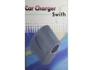 Adaptor 220 volți - 12 volți într-o priză auto