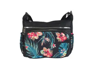Geantă textilă neagră cu flori - Greta Geantă textilă neagră cu flori - Greta