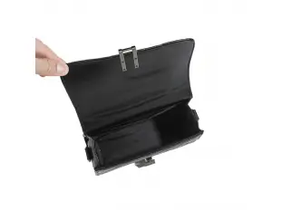 Geantă neagră - Lesin