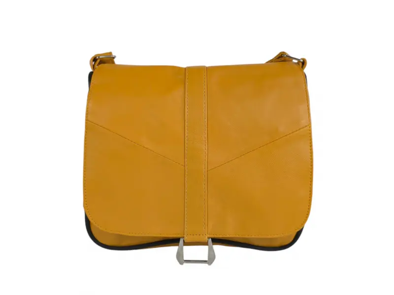 Geantă mică din piele galbenă - Emai Geantă mică din piele galbenă - Emai