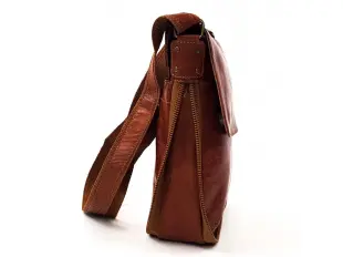 Geantă bărbătească din piele naturală cu zoom